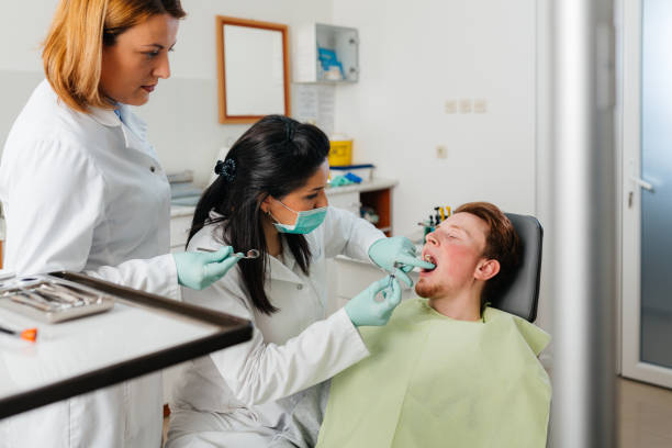 Best Emergency Tooth Extraction in Bay City, MI